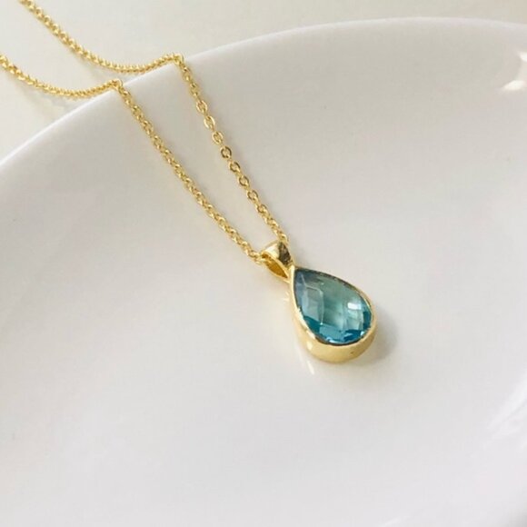 Gold Plated Swiss Blue Quartz Teardrop Pear Shape Necklace - Picture 8 of 9